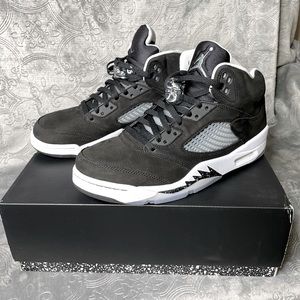 Jordan 5 Retro “Moonlight”